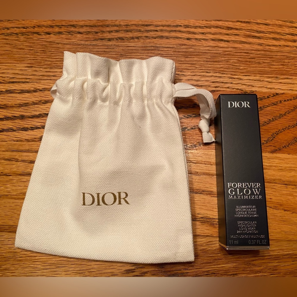 Limited Edition Dior Forever Glow Maximizer Highlighter in Rosy